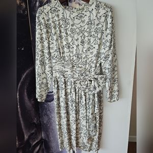 Vintage 80’s St Gillian Petite Vintage 100% Silk Long Sleeve Floral Dress Size 4